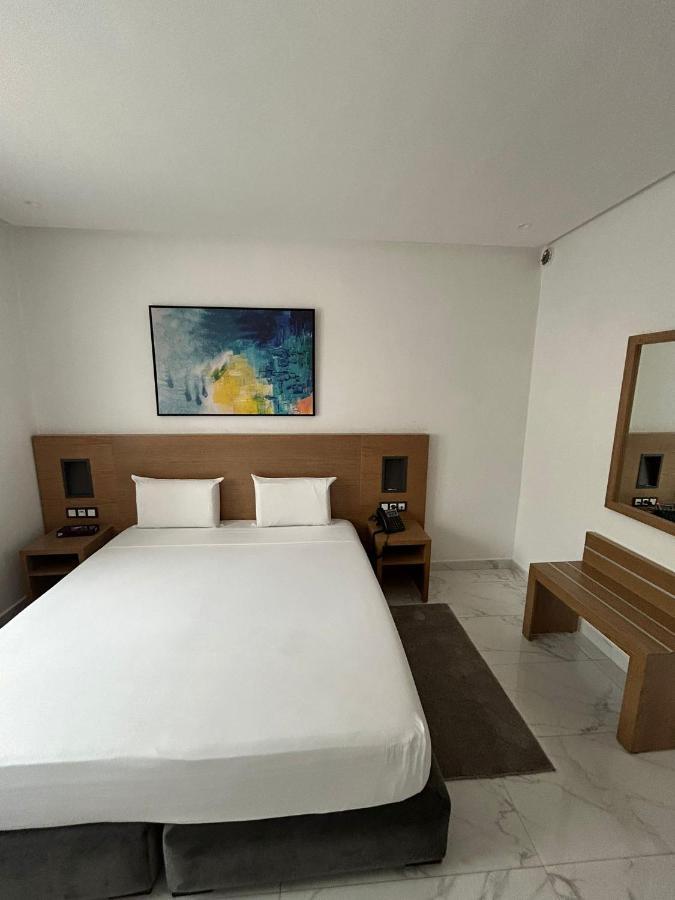 Twin Hotel Tanger Esterno foto