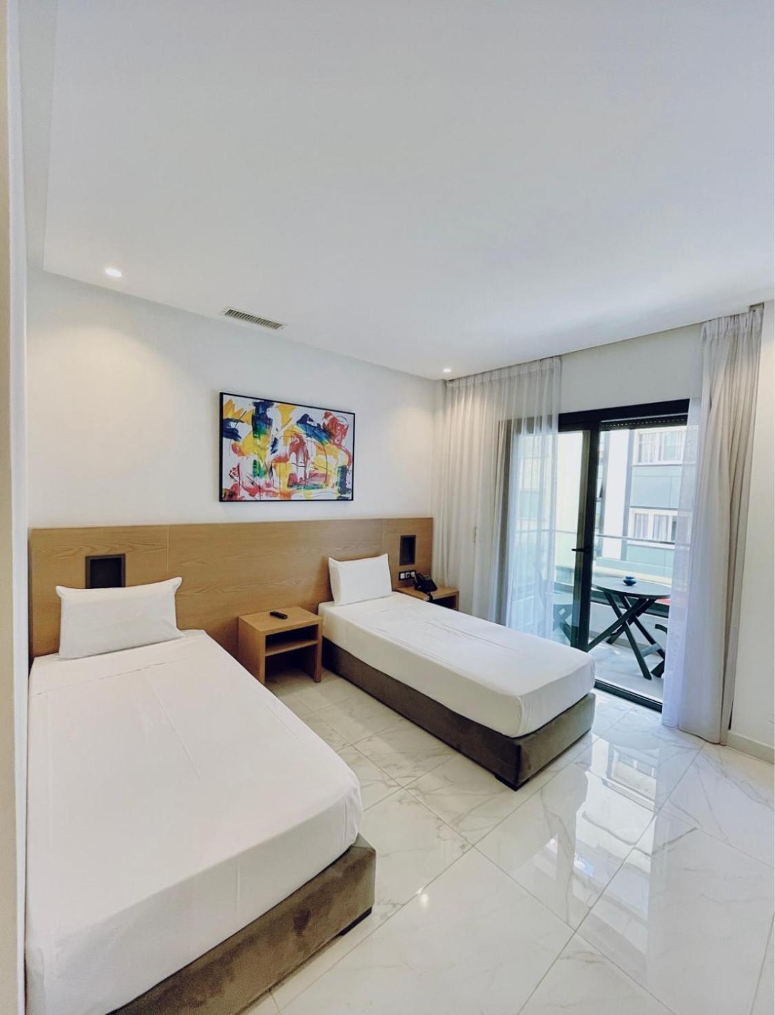 Twin Hotel Tanger Esterno foto